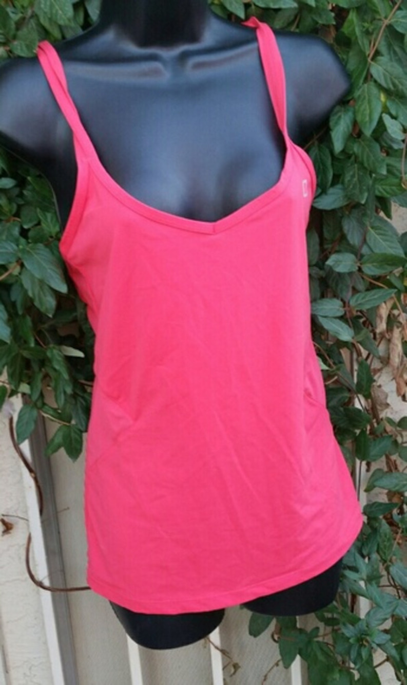 Lorna‎ Jane pink tank medium